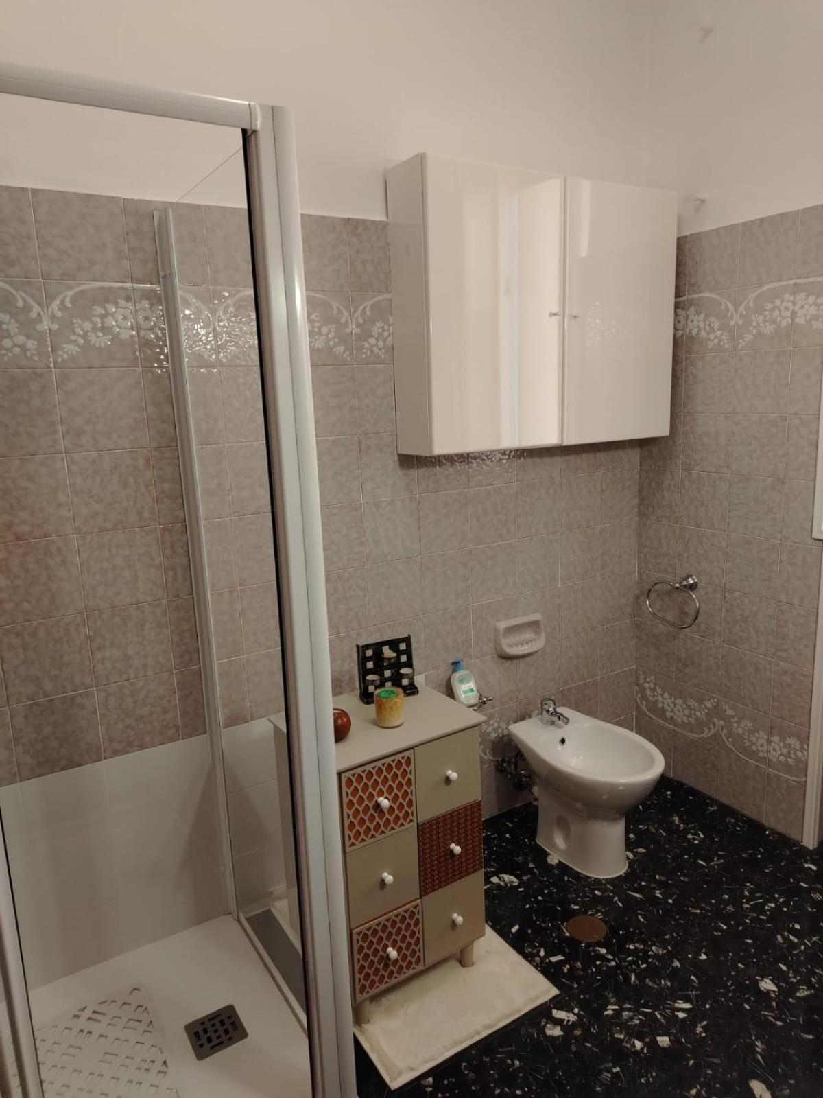 B&B Califano- 2 Leoni เวโรนา ภายนอก รูปภาพ