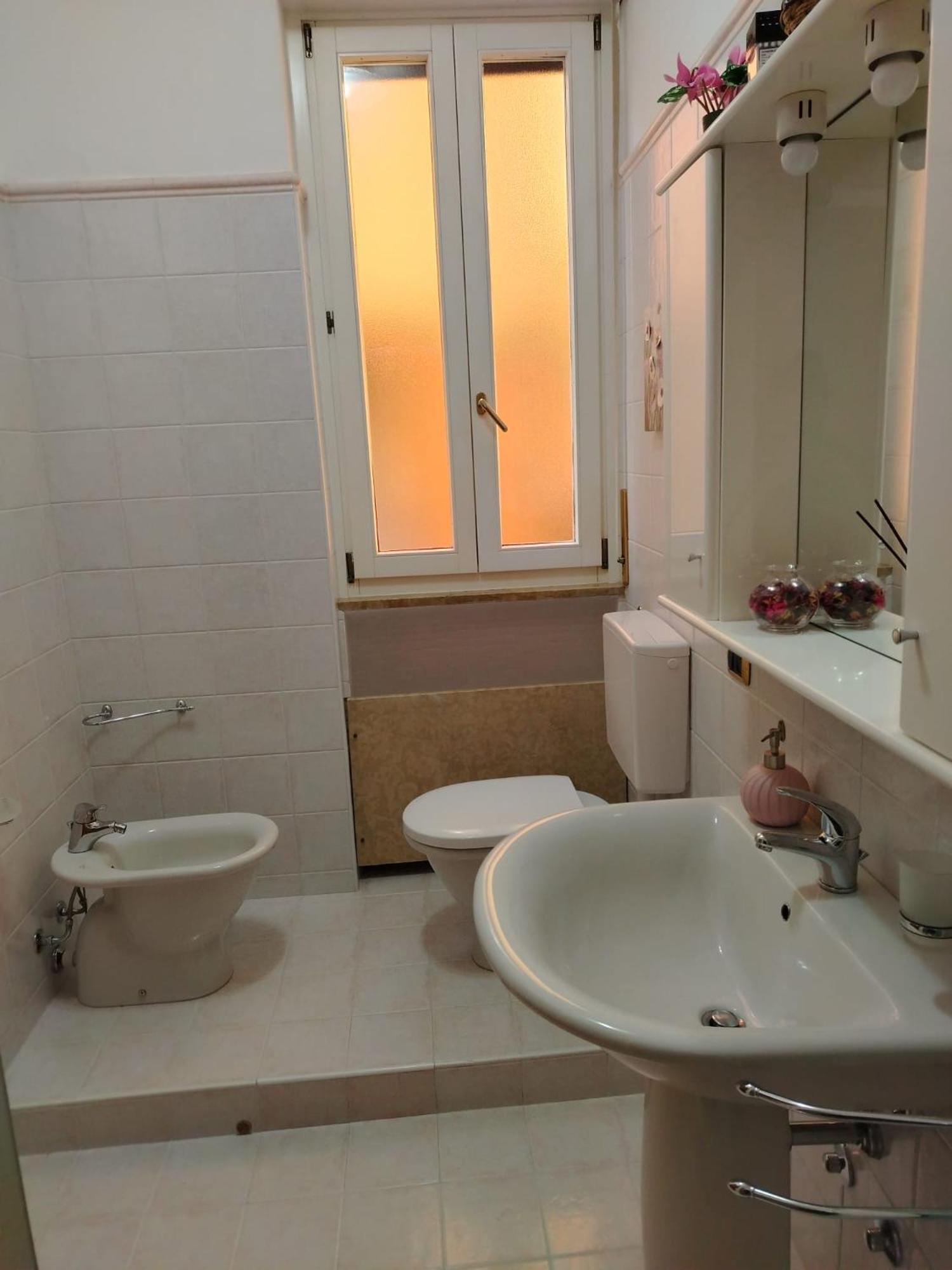 B&B Califano- 2 Leoni เวโรนา ภายนอก รูปภาพ