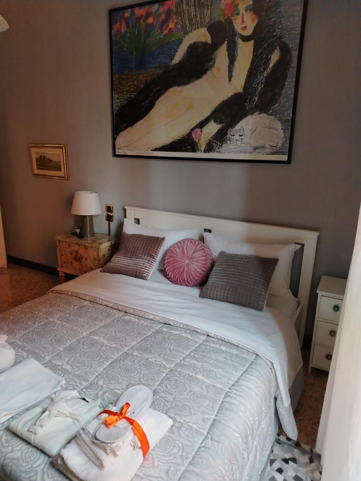 B&B Califano- 2 Leoni เวโรนา ภายนอก รูปภาพ