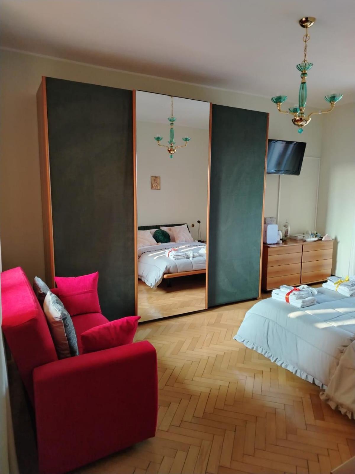B&B Califano- 2 Leoni เวโรนา ภายนอก รูปภาพ