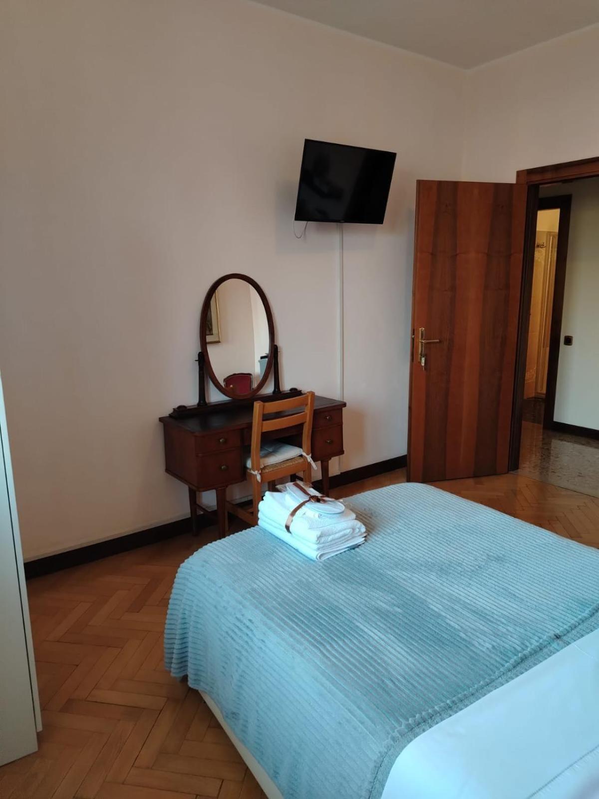 B&B Califano- 2 Leoni เวโรนา ภายนอก รูปภาพ