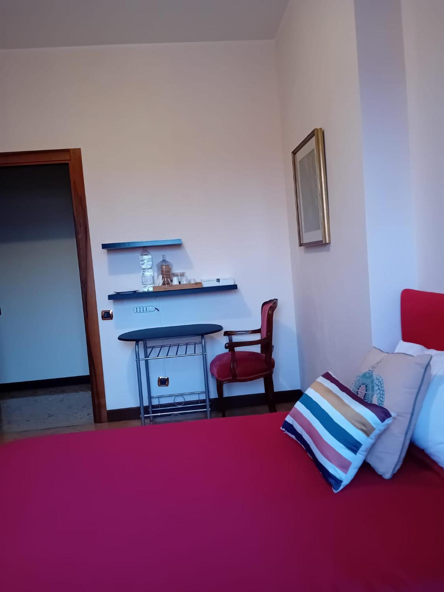 B&B Califano- 2 Leoni เวโรนา ภายนอก รูปภาพ